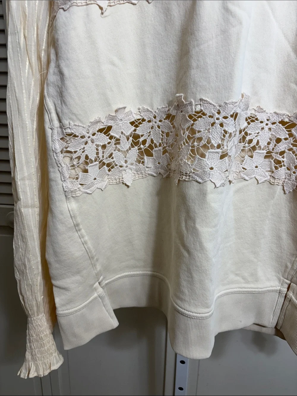 NWT Anthropologie Floral Cutwork Pullover Large